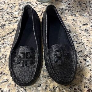 Tory Burch Textured Black Loafers